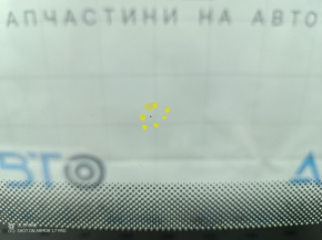 Лобовое стекло VW Passat 20-22 под датчик дождя и камеру, песок