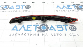 Отражатель заднего бампера левый VW Passat 20-22
