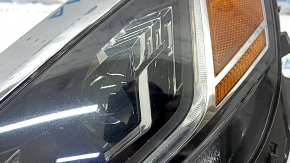 Фара передняя левая VW Passat 20-22 LED с уплотнителем
