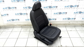 Пассажирское сидение VW Passat 20-22 с airbag, механическое, подогрев, кожа черная, царапина, царапины на накладке