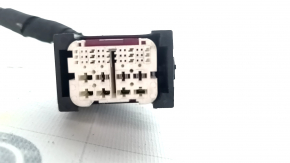 Фишка на блок ECU компьютер двигателя BMW 3 G20 19-26 белая, 10 пинов