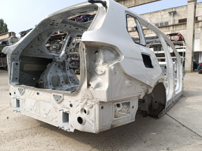 Четверть крыло задняя правая BMW X7 G07 19-26 на кузове, белая, тычка
