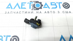 Датчик подушки безопасности дверь левый Toyota Rav4 19-20