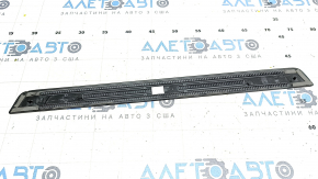 Decorație exterioară prag, față dreapta Audi A4 B9 17- crom, zgârieturi