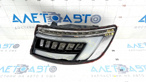 Фонарь внешний крыло правый Audi A4 B9 17-19 седан LED, без стекла, трещины, на з/ч