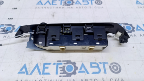 Comandă lift geam față stânga Mazda 6 13-17 cu ornamente, fixare fisurată, fixare ruptă