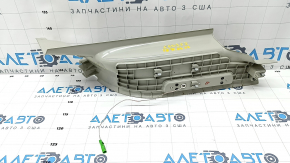 Накладка порога задняя левая внутренняя Volvo XC90 16-23 с подсветкой, серая, царапины