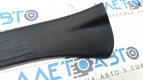 Накладка порога передняя левая Subaru Forester 19-24 SK черная, потерта