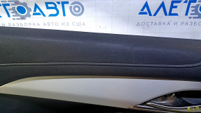Garnitură uși față stânga Cadillac ATS 13 - negru cu inserție din piele neagră, cotieră din piele neagră, structură gri, BOSE, memorie scaun, zgârieturi, zgârieturi, zgârieturi, zgârieturi, câine