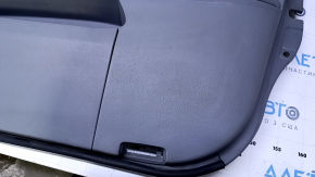Обшивка двери карточка передняя правая Toyota Avalon 05-07 серая с серой вставкой кожа, подлокотник серый кожа, молдинг светлое дерево, без подсветки, вмятина, потертости, царапины