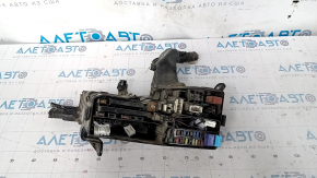 Блок предохранителей подкапотный в сборе Toyota Camry v55 15-17 2.5 usa