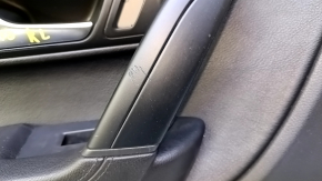 Обшивка двери карточка задняя левая VW CC 08-17 черная с черной вставкой кожа, подлокотник черн кожа, серый молдинг, царапины, потертости, сломаны крепления