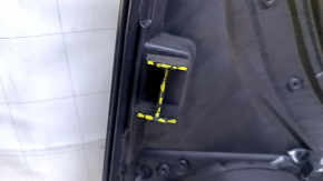 Обшивка двери карточка задняя левая VW CC 08-17 черная с черной вставкой кожа, подлокотник черн кожа, серый молдинг, царапины, потертости, сломаны крепления