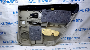 Обшивка двери карточка задняя левая Toyota Prius V 12-14 беж с беж вставкой ткань, подлокотник беж ткань, потертости, царапины