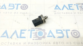 Датчик давления топлива Audi A5 F5 18-20 2.0T на рейке