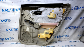 Обшивка двери карточка задняя левая Toyota Prius 30 10-15 беж, с бежевой вставкой кожа, подлокотник беж кожа, царапины, потертости