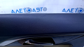 Обшивка двери карточка задняя левая Infiniti QX30 17-19 черн с беж вставкой кожа, подлокотник беж кожа, молдинг черн-серый глянец, вмятины, царапины, потертости