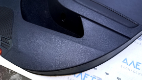 Garnitură portiere spate dreapta VW Golf 15- 5d negru cu inserție din piele neagră, cotieră din piele neagră, cu tweeter, structură gri, zgârieturi, zgârieturi