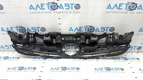 Решетка радиатора grill Toyota Prius 50 16-18 без парктроников