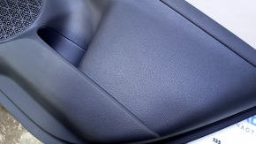 Garnitură portiere spate dreapta Toyota Prius 50 16- gri cu inserție din piele bej, cotieră din piele gri, zgârieturi