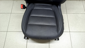 Scaun sofer Chevrolet Bolt EV 22-23 fara airbag, electric, incalzit, piele neagra, perforat, cusaturi albe si albastre, cusut