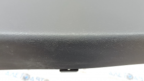 Накладка центральной стойки нижняя левая Mazda CX-9 16-23 черная, царапины