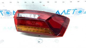 Фонарь внешний крыло правый VW Jetta 19- царапины
