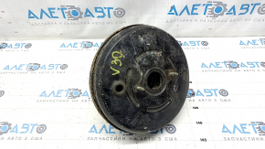 Amplificatorul de vid Toyota Camry v30 2.4 este ruginit, portbagajul este rupt