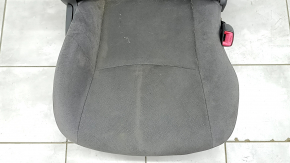 Пассажирское сидение Toyota Prius 30 10-11 без airbag, механическое, велюр, темно-серое, под химчистку