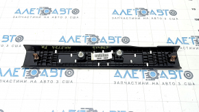 Накладка порога передняя правая Ford Fusion mk5 13-16 черн с хром вставкой, царапины