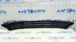 Grila inferioară a barei de protecție față Ford Fusion mk5 17-18 negru lucios, nisip, crăpat, fragment lipsă