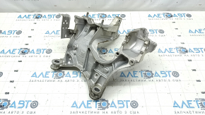 Кронштейн переднего подрамника правый Audi A6 C8 19-25