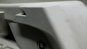 Обшивка арки левая Nissan Rogue 14-18 бежевая, под 2 ряда, царапины, потертости