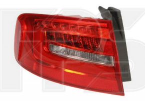 Фонарь внешний крыло правый Audi A4 B8 13-16 рест седан LED