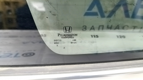 Форточка глухое стекло задняя левая Honda CRV 23-26 тонировка, хром
