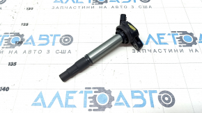 Катушка зажигания Toyota Prius V 12-17