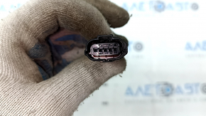 Фишка на радар круиз Toyota Prius V 12-17