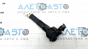 Форсунка омывателя фары правая Toyota Prius V 12-14