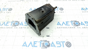 Amplificator bara spate Fang dreapta Toyota Prius V 12-17 ruginit