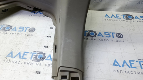 Decorat arc dreapta Toyota Prius V 12-17 gri, zgarieturi, cu bricheta