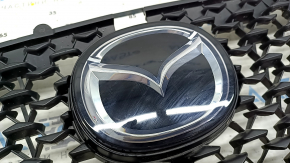 Решетка радиатора grill Mazda CX-30 20-23 с эмблемой, песок