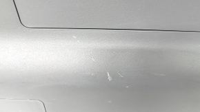 Обшивка двери багажника нижняя Toyota Prius V 12-14 темно-серая, царапины
