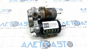 Тормозной усилитель brake booster Toyota Prius V 12-17 ржавый