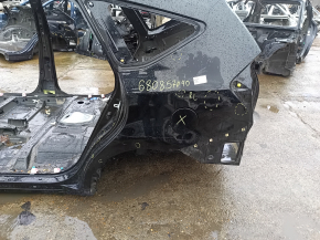 Sfert aripa spate stanga Toyota Prius V 12-17 pe caroserie, negru, lovituri, denivelari