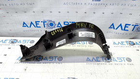 Накладка передней стойки нижняя правая Lincoln MKX 16-18 коричневая, побелел пластик, царапины, надлом крепления
