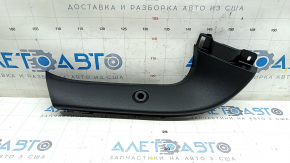 Обшивка двери багажника левая Mazda CX-30 20-23 черная, царапина