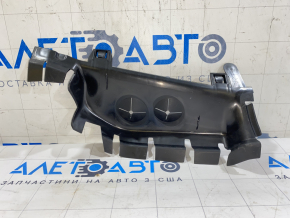 Дефлектор радиатора правый Audi Q7 16-19 3.0T малый