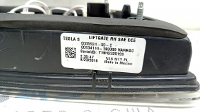Фонарь внутренний дверь багажника правый Tesla Model S 12-20 царапины