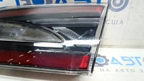 Фонарь внутренний дверь багажника правый Tesla Model S 12-20 царапины