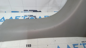 Накладка проема багажника правая Lexus RX300 RX330 RX350 RX400h 04-08 серая, царапины